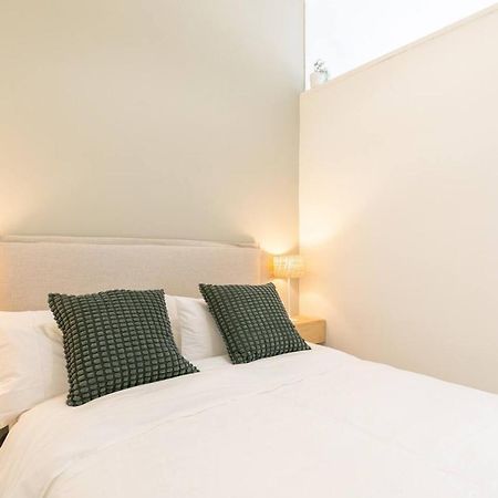Bonito Apartamento En Sol Madrid Luaran gambar