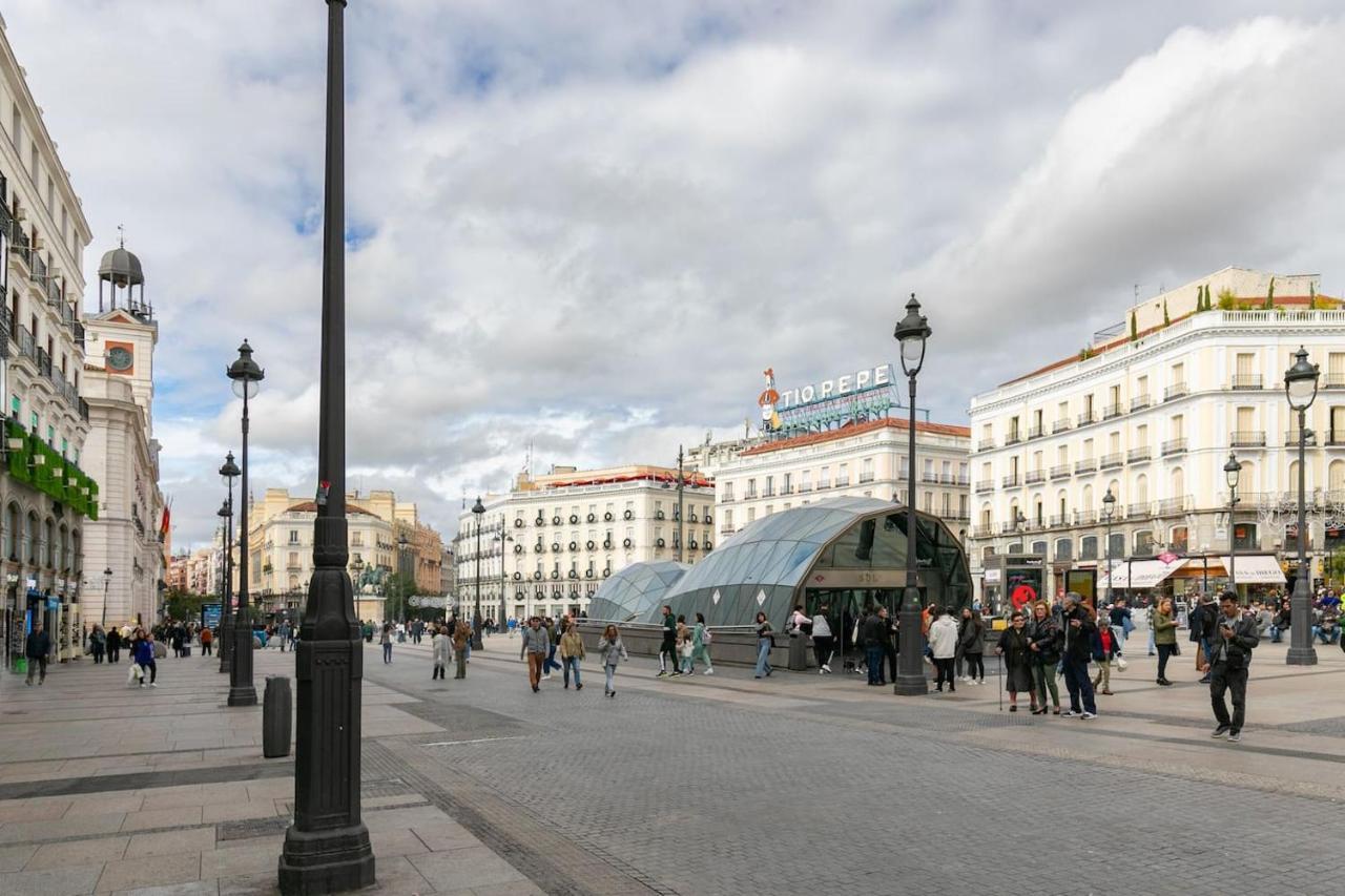 Bonito Apartamento En Sol Madrid Luaran gambar